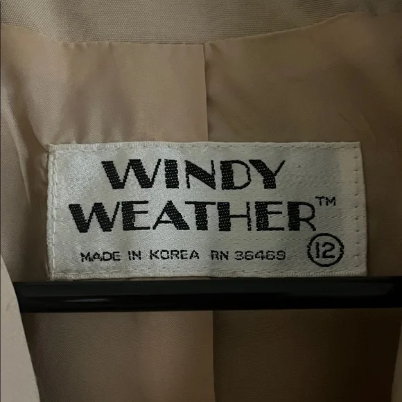 Windy Weather Trench Coat - Picture 2 of 3